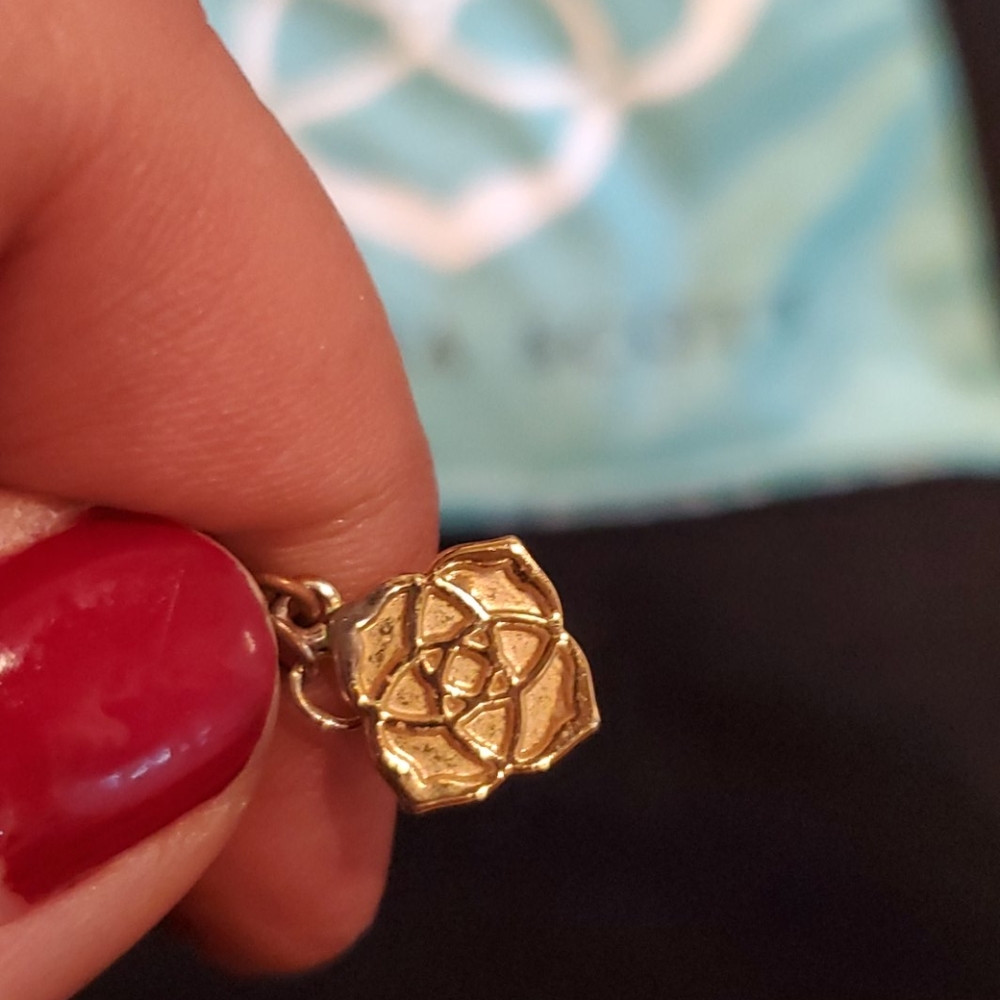 Kendra Scott Rayne Necklace with Mint Jewel - Picture 5 of 6
